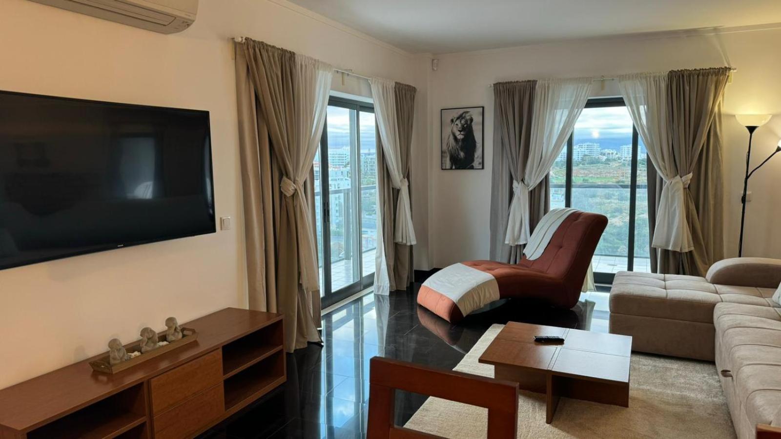 Rocha Tower - 13D Apartment Portimao Exterior photo